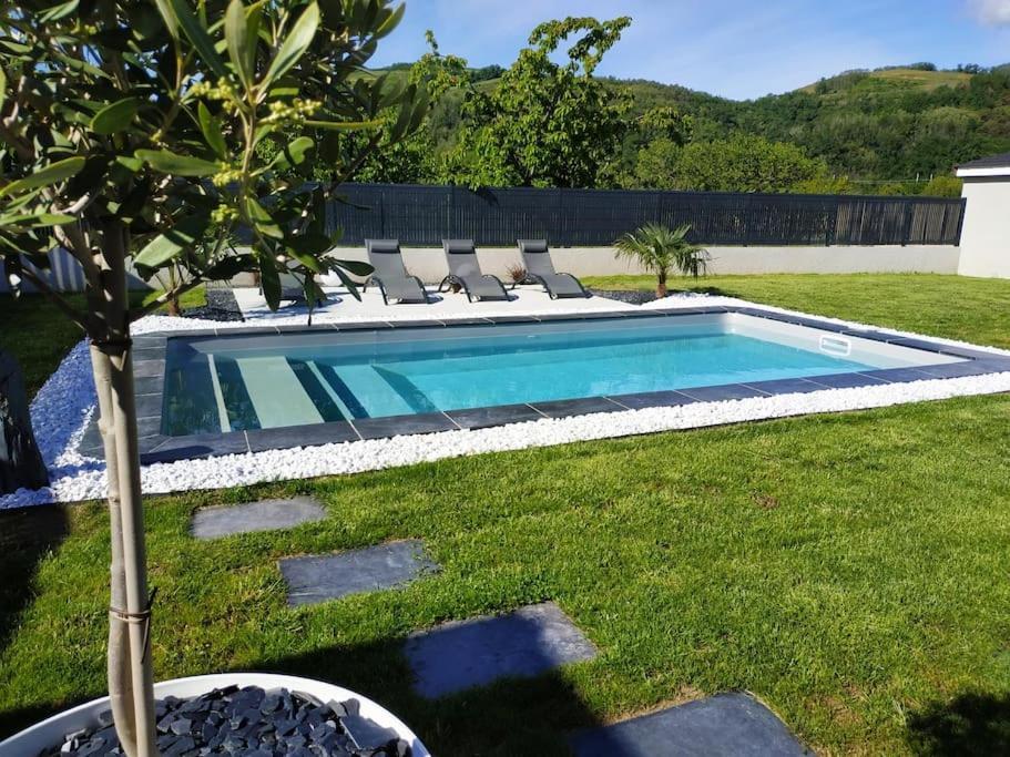 Chambre & Sdb Privee Avec Piscine En Bord De Via Rhona Sarras Luaran gambar
