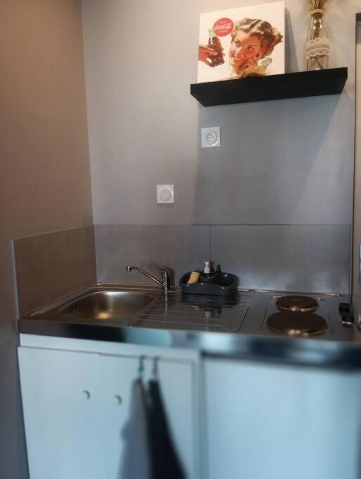 Chambre & Sdb Privee Avec Piscine En Bord De Via Rhona Sarras Luaran gambar